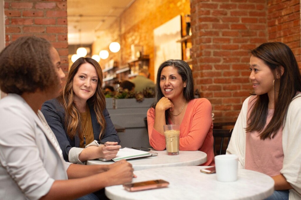 5 Benefits of Office Team Lunches