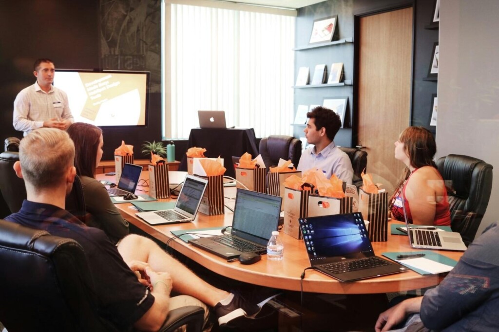 HR Insights – Mastering the 5 Cs of Employee Engagement in the Finance Sector