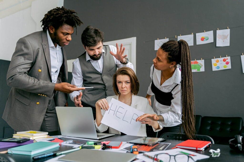 Crisis Leadership: How to Keep Teams Motivated During Uncertain Times