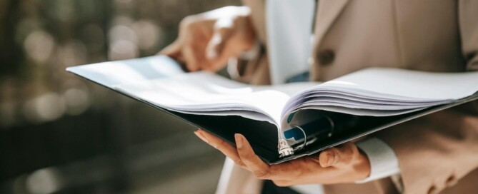 Transparent pay practices for employee retention