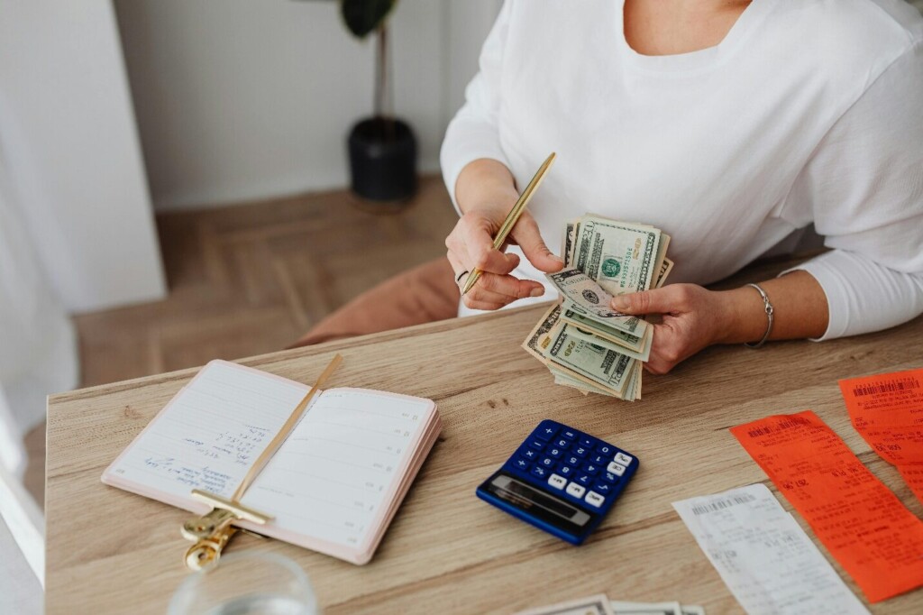 Why Companies Should Invest in Financial Wellness Benefits for Their Employees?