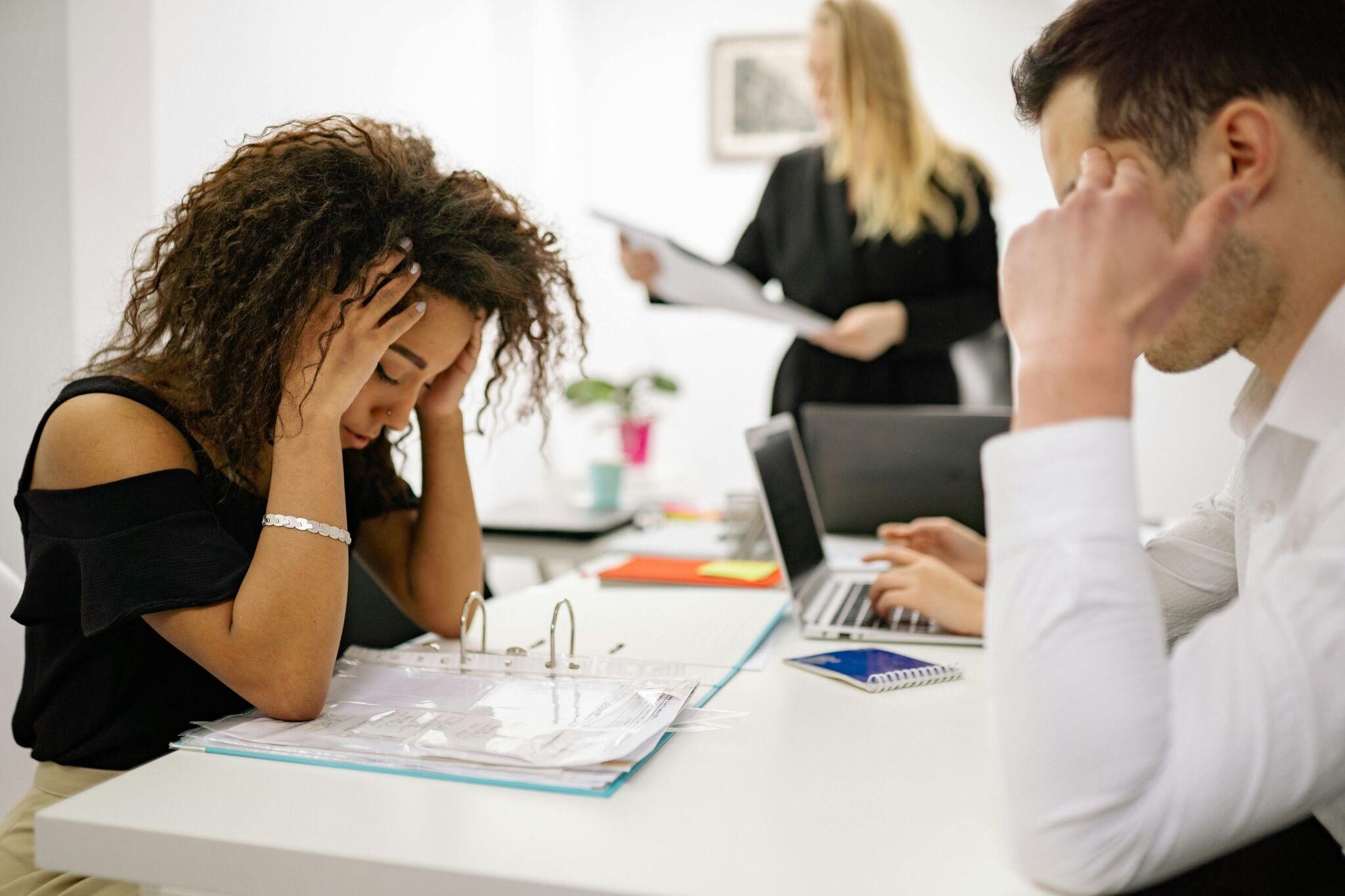 Make a shift to coach-style HR communication.